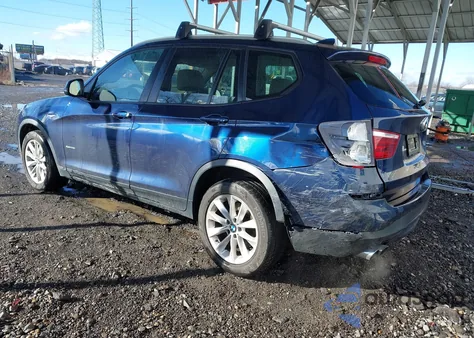 2016 BMW X3 xDrive28I z USA, uszkodzony, nr VIN 5UXWX9C57G0D91872